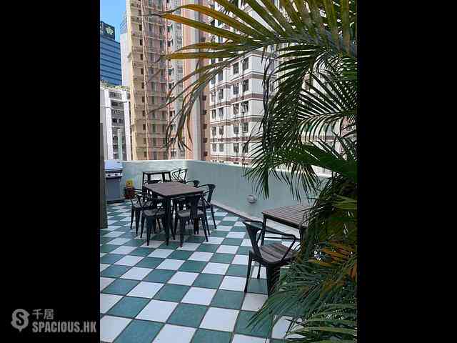 Wan Chai - Kam Tak Mansion 04