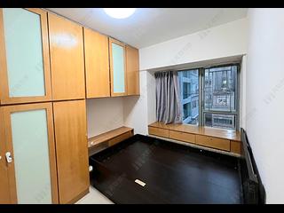 Sheung Wan - Queen's Terrace Block 3 02
