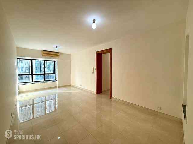 Mid Levels Central - The Grand Panorama 01
