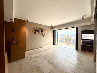 Mid Levels Central - Yukon Court 11