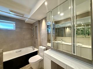 Mid Levels Central - Yukon Court 21