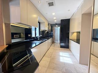 Mid Levels Central - Yukon Court 25