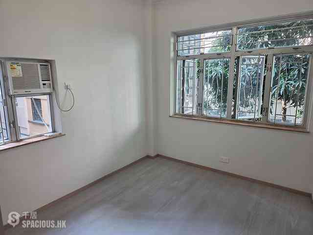 Sai Ying Pun - 1C, High Street 08