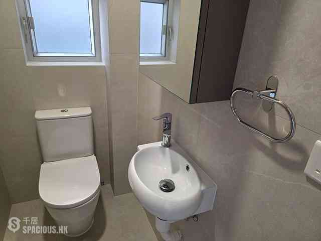 Sai Ying Pun - 1C, High Street 07