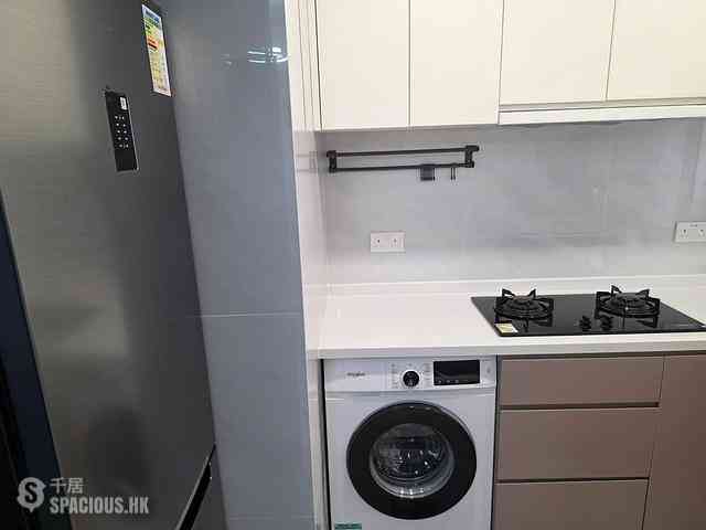 Sai Ying Pun - 1C, High Street 05