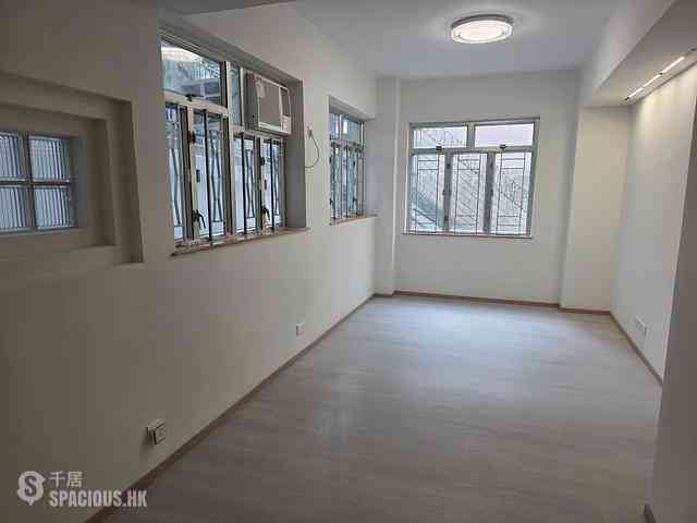 Sai Ying Pun - 1C, High Street 02