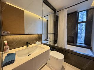 Mid Levels Central - Arezzo 12