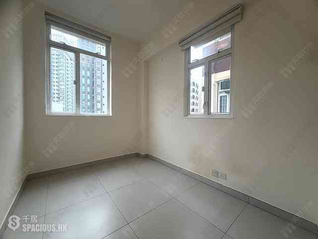 Wan Chai - Hay Wah Building Block A 08