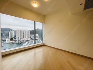 Ap Lei Chau - Larvotto Block 7 06