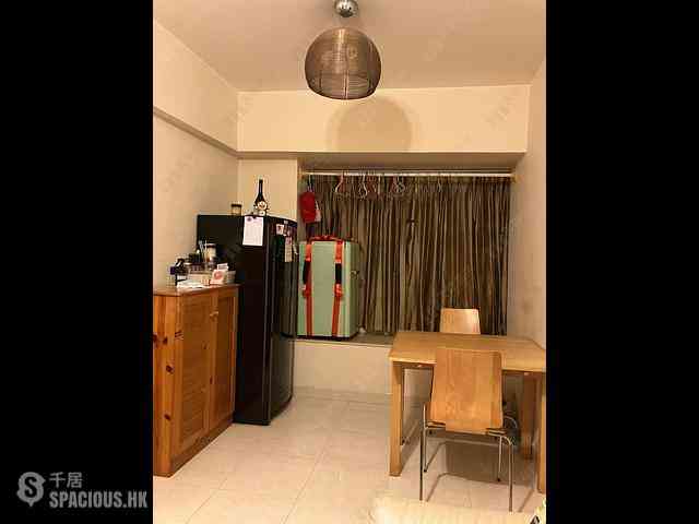 Wan Chai - Silvervale Mansion 02