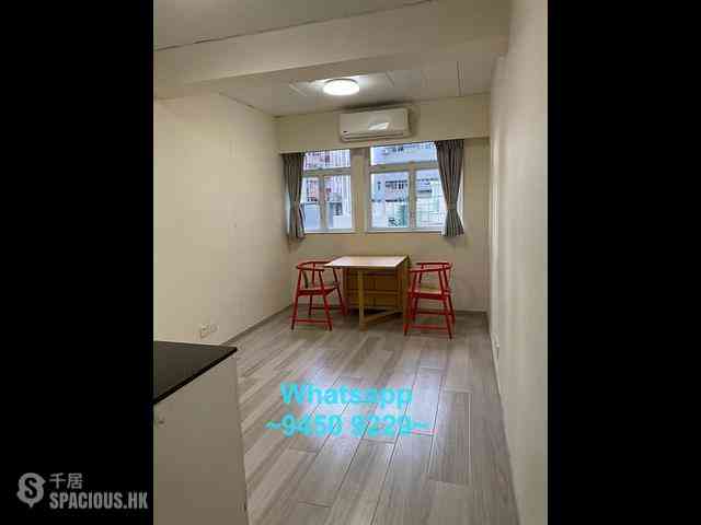 Sheung Wan - 70, Des Voeux Road West 01