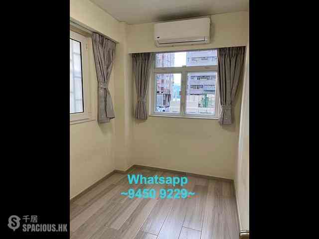 Sheung Wan - 70, Des Voeux Road West 03