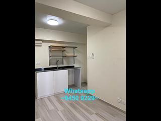 Sheung Wan - 70, Des Voeux Road West 04
