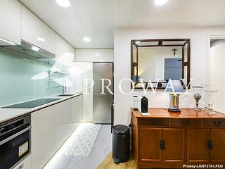Stubbs Road - The Notting Hill 11