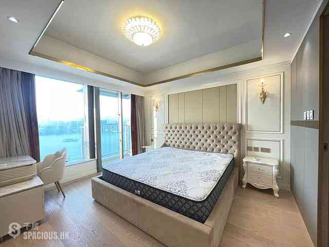 Fortress Hill - Harbour Glory Block 8 01
