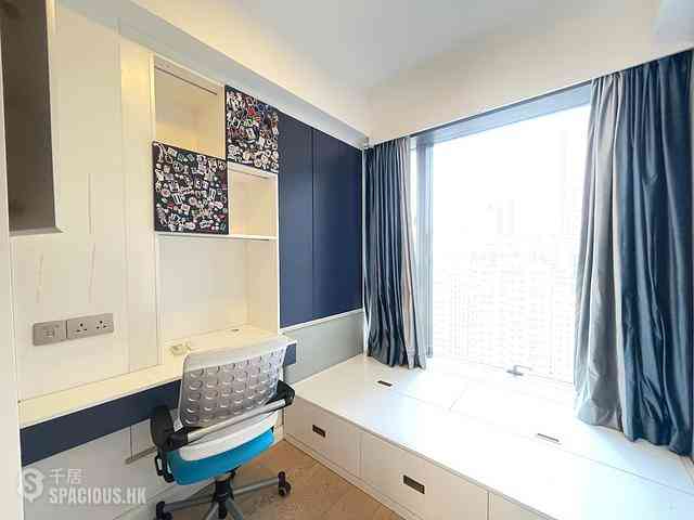 Fortress Hill - Harbour Glory Block 8 02