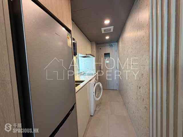 Mid Levels Central - Peach Blossom 07
