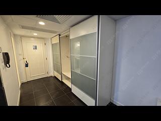 Wan Chai - Convention Plaza Apartments 06