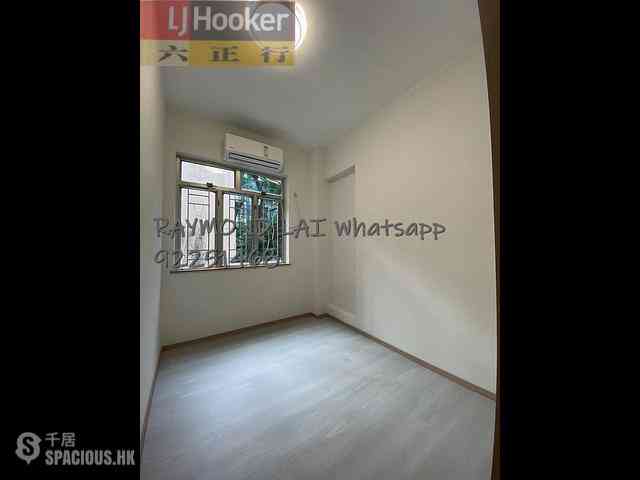 Sai Ying Pun - 1E, High Street 06