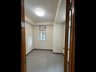 Kennedy Town - Pearl Court Block B 05