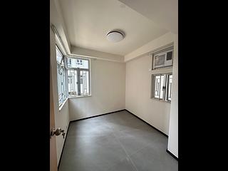 Kennedy Town - Pearl Court Block B 06