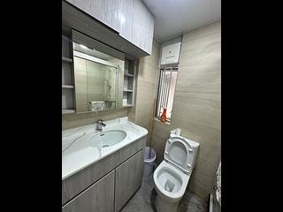 Kennedy Town - Pearl Court Block B 08