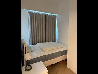 Sai Ying Pun - King's Hill 05