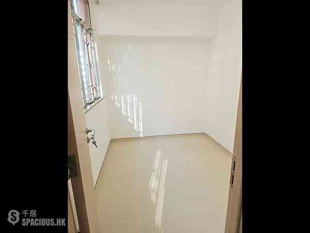 Causeway Bay - Hin Wah Building 04