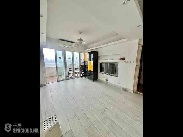 Causeway Bay - Bay View Mansion 05