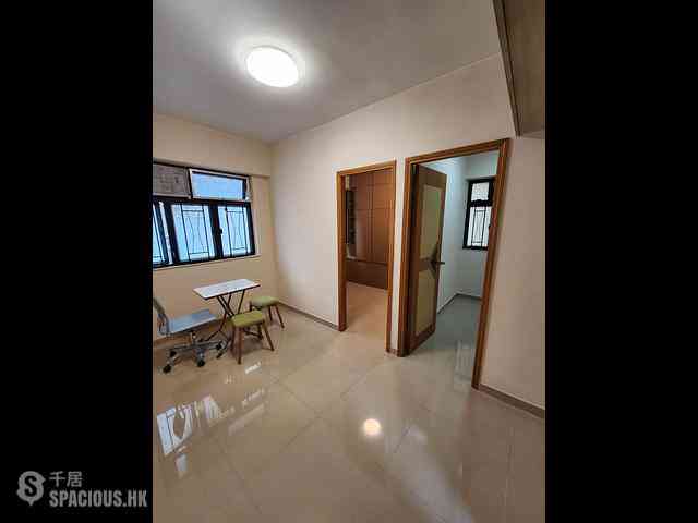Sai Ying Pun - The First Building 02