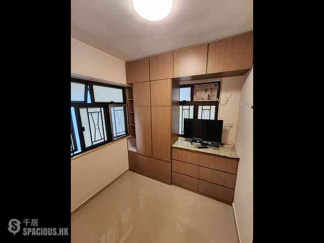 Sai Ying Pun - The First Building 09