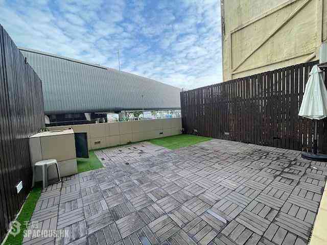 Shek Tong Tsui - Chester Court 01