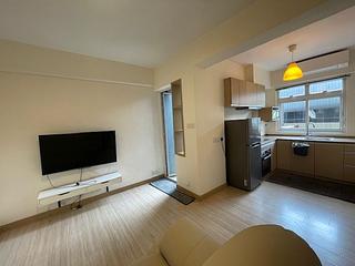 Shek Tong Tsui - Chester Court 02