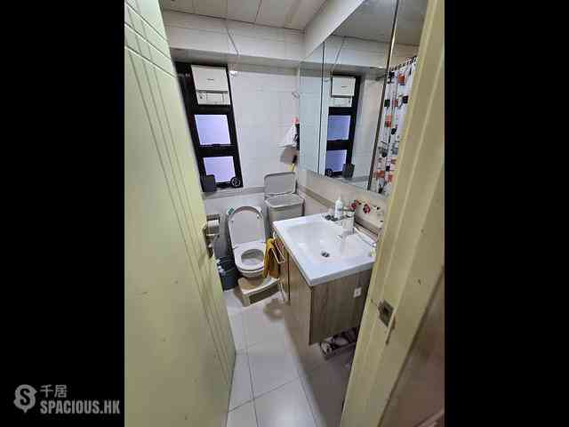 Kennedy Town - Luen On Apartments 10