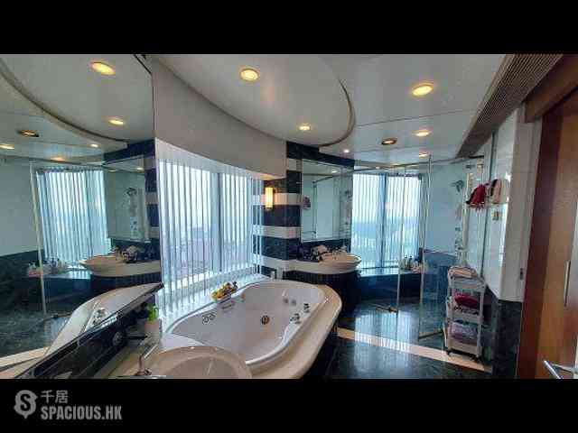 Stubbs Road - Highcliff 10