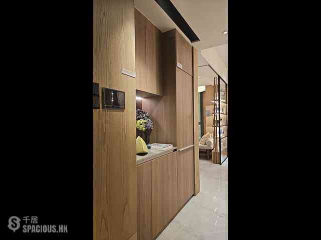 Central - Central Residence by the Park 06