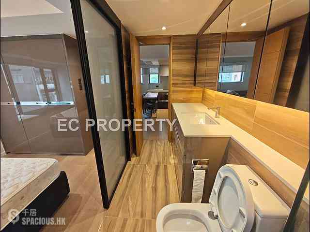 Wan Chai - 15, St. Francis Street 05