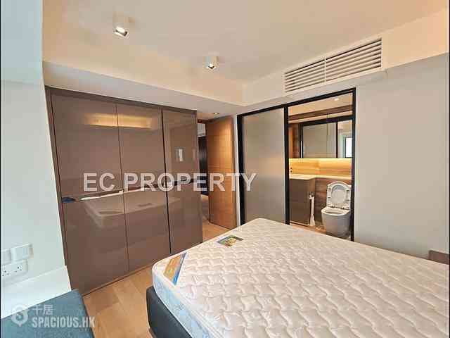 Wan Chai - 15, St. Francis Street 07