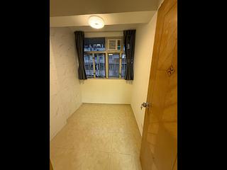 Mong Kok - Kwong Yuen Building 05