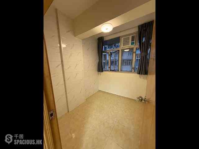 Mong Kok - Kwong Yuen Building 06