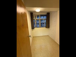 Mong Kok - Kwong Yuen Building 07
