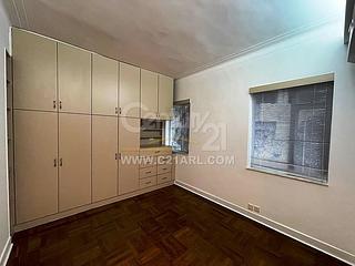 Mid Levels Central - Welsby Court 02