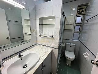 Mid Levels Central - Welsby Court 03