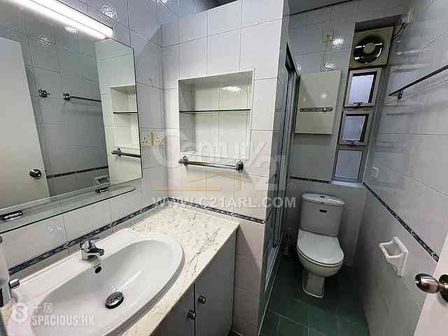 Mid Levels Central - Welsby Court 03