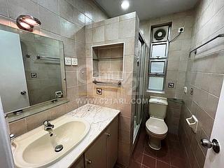 Mid Levels Central - Welsby Court 06