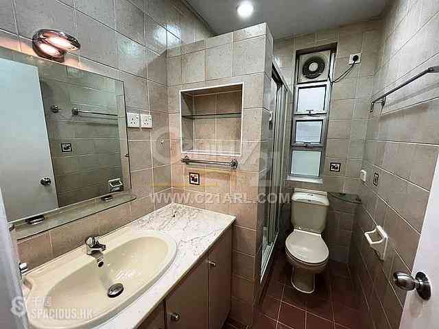 Mid Levels Central - Welsby Court 06