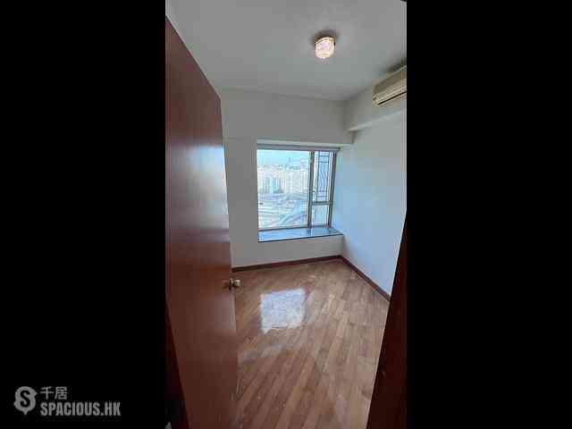 West Kowloon - Sorrento Phase 2 Block 1 08