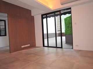 Wan Chai - Tung Hey Mansion (Building) 03