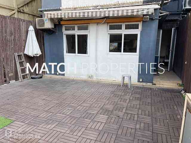Shek Tong Tsui - Chester Court 02