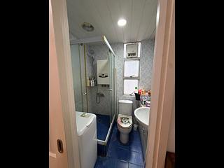 Wan Chai - Vincent Mansion 05